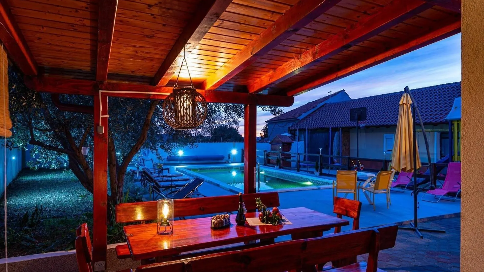 Five Bedroom Villa Задар